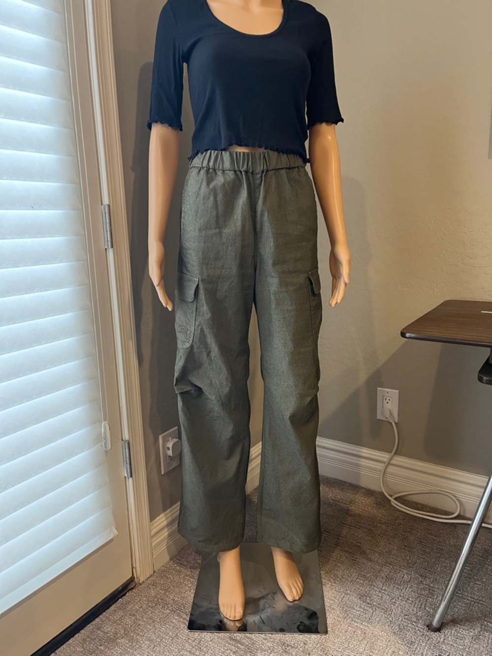 Olive Green Cargo Wide-Leg Pants S